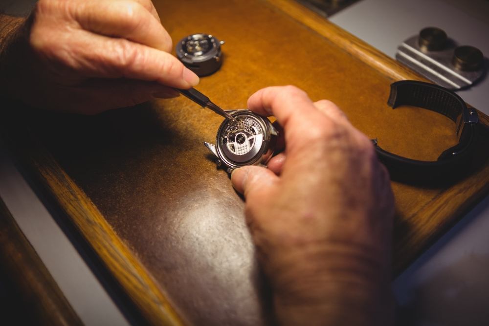 watch repair service